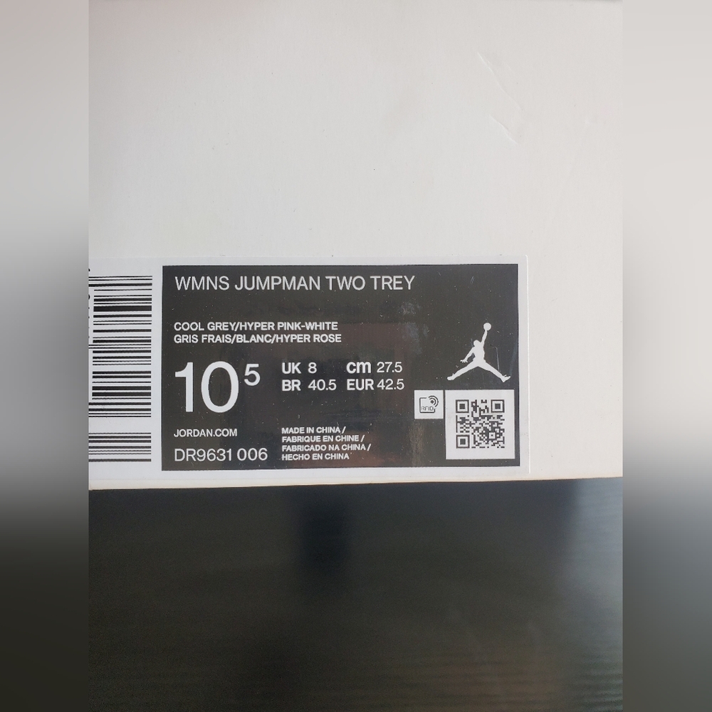 JORDANS WOMANS SHOES